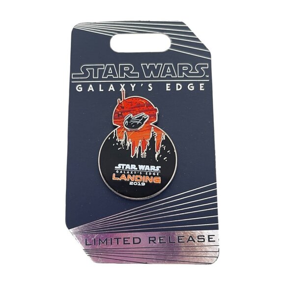 Disney Star Wars Galaxy’s Edge Landing BB-8 Pin - Picture 1 of 6